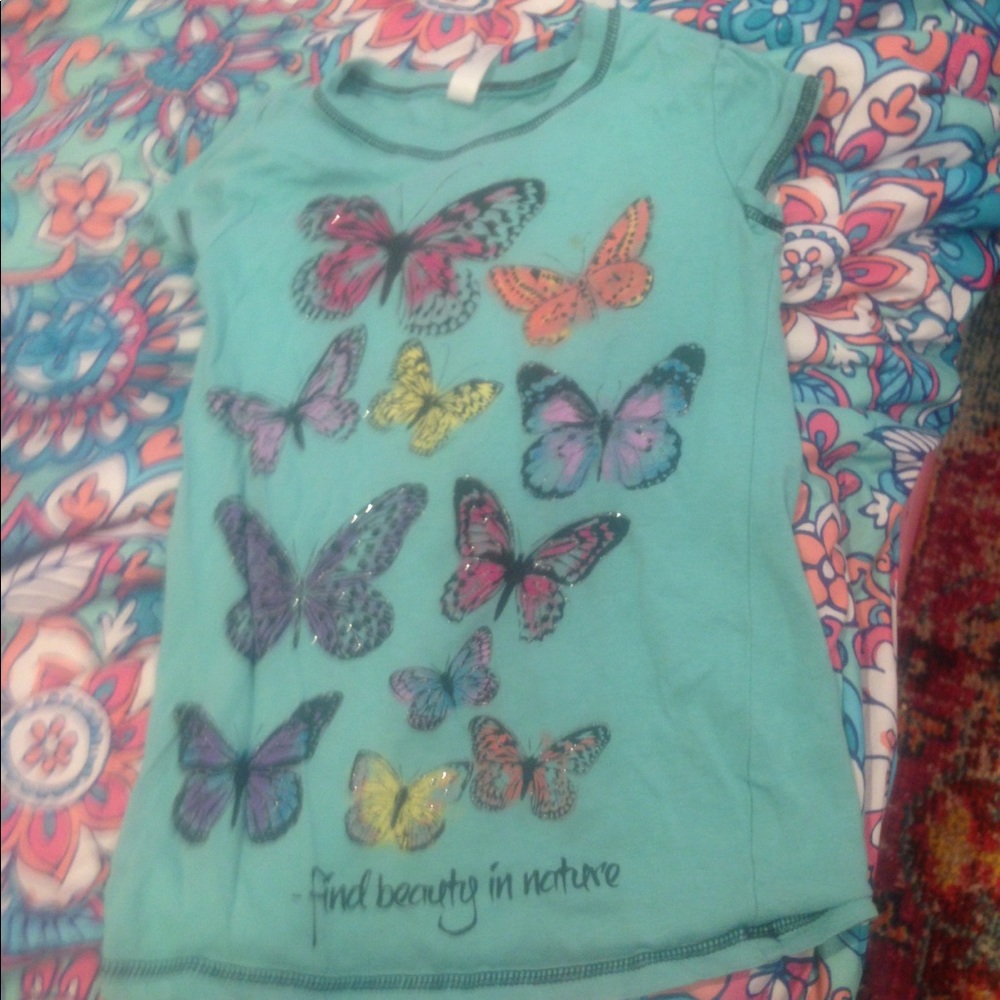 This is a biter fly shirt it is really pretty